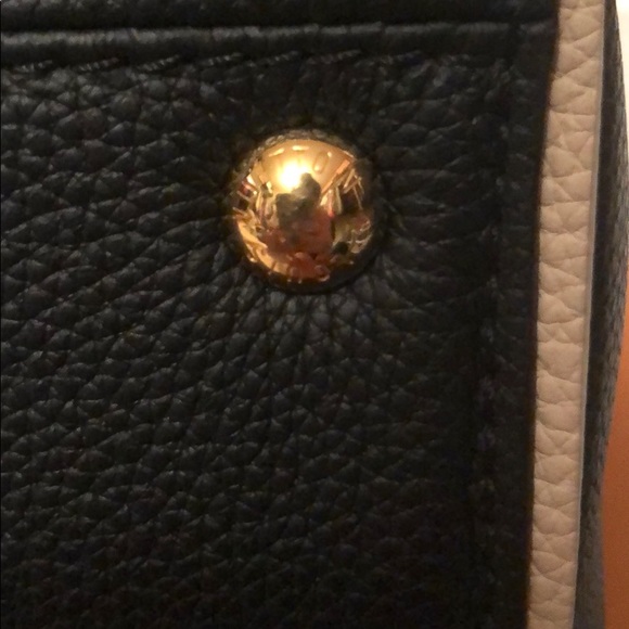 🖤✨LV Double V Black Satchel✨ 🖤 - Picture 11 of 12